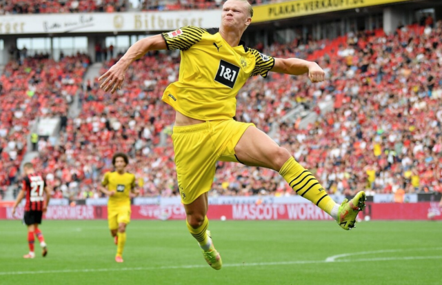  勒沃库森维尔茨独造三球，德甲药厂展现统治力